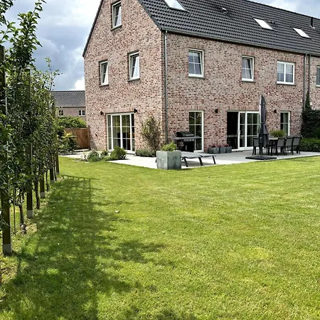 فيلة Brabant House With Pool *